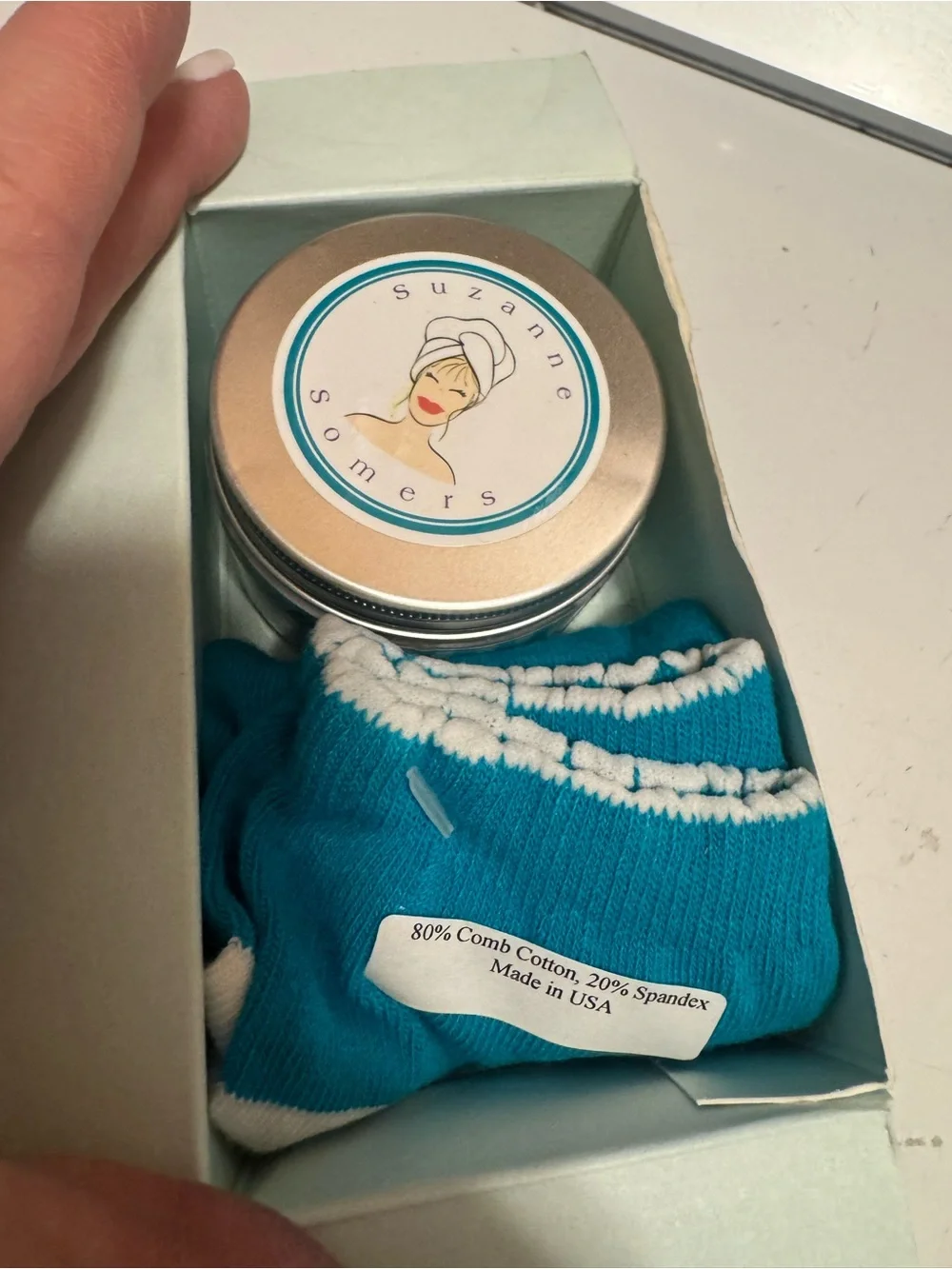 Suzanne Somers Turquoise Character‎ socks and foot Care Set